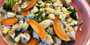 Beitragsbild des Blogbeitrags Gemüse-Hühnchen-Pfanne 