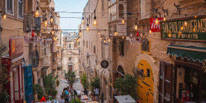 Beitragsbild des Blogbeitrags Geld in Malta: Kosten, Bezahlen & häufige Fragen