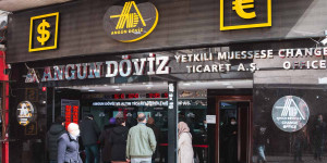 Beitragsbild des Blogbeitrags Geld wechseln Türkei: So tauschst Du günstig Euro in Lira 