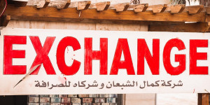 Beitragsbild des Blogbeitrags Geld wechseln Jordanien: So tauschst Du günstig Euro in Dinar 