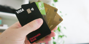 Beitragsbild des Blogbeitrags 6 kostenfreie Kreditkarten mit Verfügungsrahmen in 2023 