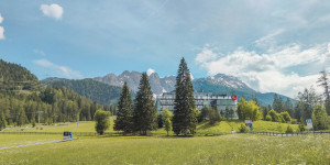 Beitragsbild des Blogbeitrags Das Paradies für Aktivurlauber: Hotel MyTirol am Fuße der Zugspitze 