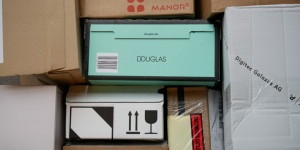 Beitragsbild des Blogbeitrags Buying cosmetics online in Switzerland, easy and effective