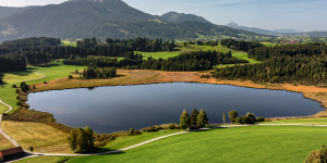 Beitragsbild des Blogbeitrags Wanderung um den Attlesee, mit Kindern – Nesselwang