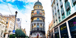 Beitragsbild des Blogbeitrags Wo in Sevilla übernachten – die wichtigsten Tipps