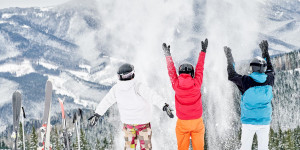 Beitragsbild des Blogbeitrags Wie bereitet man sich auf einen Skiurlaub vor? 