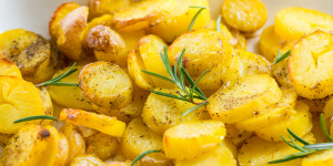 Beitragsbild des Blogbeitrags Gekochte Kartoffeln aufwärmen – ja oder nein? 