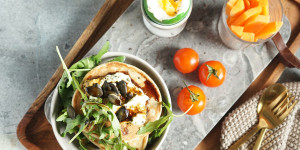 Beitragsbild des Blogbeitrags Flaumige Pancakes für das Osterfrühstück