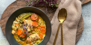 Beitragsbild des Blogbeitrags Asiatischer Fisch-Curry One Pot