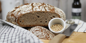 Beitragsbild des Blogbeitrags Buchweizen-Sauerteigbrot – das Rezept 