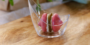 Beitragsbild des Blogbeitrags dekonstruierter Rote Rüben Salat