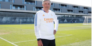 Beitragsbild des Blogbeitrags Ancelotti stimmte Verkauf von Varane zu: Alaba wird Reals neuer Abwehrchef