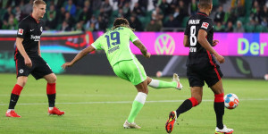 Beitragsbild des Blogbeitrags „Hinti“ kennt keine Schmerzen: Glasner holte Ex-Klub Wolfsburg von der Spitze