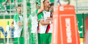 Beitragsbild des Blogbeitrags Karas erster Hattrick in 15 Minuten half allen: Rapid darf etwas aufatmen