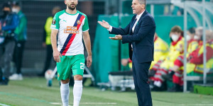 Beitragsbild des Blogbeitrags Nur ein Erfolg bei Rapid: Gegen West Ham ausverkauft! Kühbauer stellt sich infrage