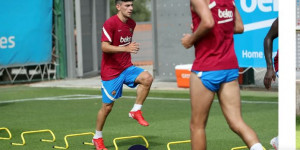 Beitragsbild des Blogbeitrags Noch vieles in Schwebe: Demir flog wieder nach Barcelona