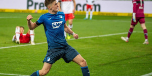 Beitragsbild des Blogbeitrags Baumgartner und sein Robben-Gedächtnistor