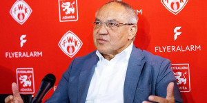 Beitragsbild des Blogbeitrags Ein Jahr nach Ende bei Admira: Magath Feuerwehrmann bei Hertha BSC Berlin 