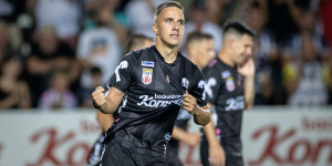 Beitragsbild des Blogbeitrags LASK trifft mit 115 km/h! Salzburg erstmals wieder meisterlich 
