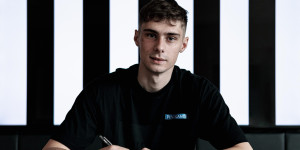 Beitragsbild des Blogbeitrags So wie Emegha wird auch Wlodarczyk Sturm Graz Millionen bringen 