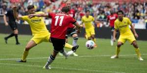 Beitragsbild des Blogbeitrags Louis Schaub kann´s noch immer: Supershow mit Hattrick gegen das „gelbe U-Boot“