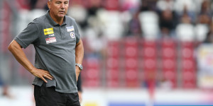 Beitragsbild des Blogbeitrags Der sechste Anlauf von Pacult zum ersten Sieg gegen Freund Schmid 