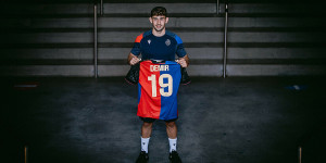 Beitragsbild des Blogbeitrags Warum Demir vor Debüt beim FC Basel Burgstaller anrufen sollte