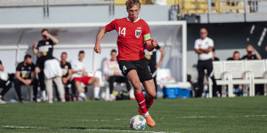 Beitragsbild des Blogbeitrags Zu Matthias Seidl auch Leo Querfeld: Rapid hat zwei Teamneulinge
