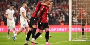 Beitragsbild des Blogbeitrags So wie Österreich fehlt auch Albanien nur noch ein Sieg: Der Star ist der brasilianische Teamchef 