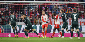 Beitragsbild des Blogbeitrags Laimer durch Friedl und Schmid geschockt: Erste Bayern-Pleite gegen Bremen seit 2008
