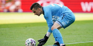 Beitragsbild des Blogbeitrags Mit dem Tormann Nummer drei: Das ist Rapids Notelf für Klagenfurt