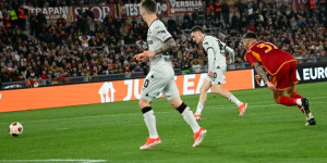 Beitragsbild des Blogbeitrags Dem Final näher gekommen: Leverkusens Triple-Traum lebt weiter