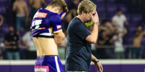 Beitragsbild des Blogbeitrags Vier Spiele vor Ende ein sinnloser Trainerwechsel: Das gewagte Spiel der Austria