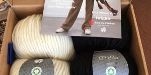 Beitragsbild des Blogbeitrags Charity ‚Ein Schal fürs Leben‘ – Übersetzerinnen stricken für einen guten Zweck
