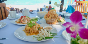Beitragsbild des Blogbeitrags Food und Genuss international – was dürfen wir Ihnen servieren?