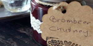 Beitragsbild des Blogbeitrags Brombeer-Chutney 