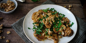 Beitragsbild des Blogbeitrags Karfiolsteak, vegan