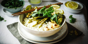 Beitragsbild des Blogbeitrags Grünes Curry (vegan) 