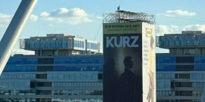 Beitragsbild des Blogbeitrags KURZ – der Film: Spiel,Satz & Sieg für Sebastian Kurz ! 
