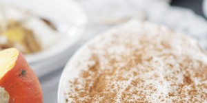 Beitragsbild des Blogbeitrags Eat seasonal: Leichtes Kürbis-Tiramisu 