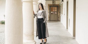 Beitragsbild des Blogbeitrags Klassische Frühjahrslieblinge: Karo Trenchcoat & Culottes – #7wtw