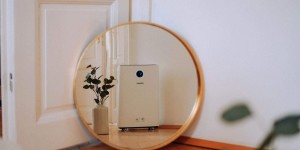Beitragsbild des Blogbeitrags Die Lösung bei Pollenallergie und schlechter Luft im Büro: Unser Philips Luftreiniger