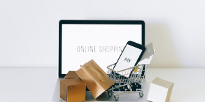 Beitragsbild des Blogbeitrags Onlineshop leicht gemacht mit Shopify