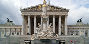 Beitragsbild des Blogbeitrags Parlament Maskenpflicht