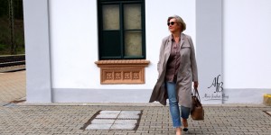 Beitragsbild des Blogbeitrags Outfit: Trenchcoat-Kombination 