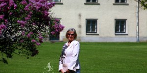 Beitragsbild des Blogbeitrags Outfit: Rosa Spaziergang durch Laxenburg 