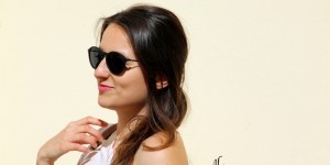 Beitragsbild des Blogbeitrags Sommeroutfit: Gestreifter Rock mit lässigem Print-Shirt
