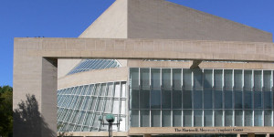 Beitragsbild des Blogbeitrags How a shoebox took classical music to a new level in Dallas