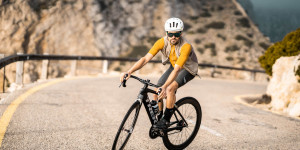 Beitragsbild des Blogbeitrags Erfahrene Rennradfahrer:innen – 7 Eigenschaften die dich weiterbringen
