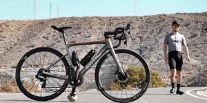 Beitragsbild des Blogbeitrags Mallorca: Rennrad leihen vs. Fahrradmitnahme im Flugzeug ✈️